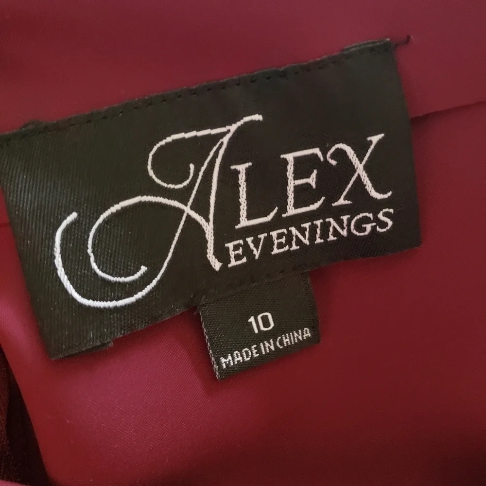 🌻ALEX EVENINGS Sheath Compression Cocktail Dress, Wine Red, Size 10 - Picture 6 of 7